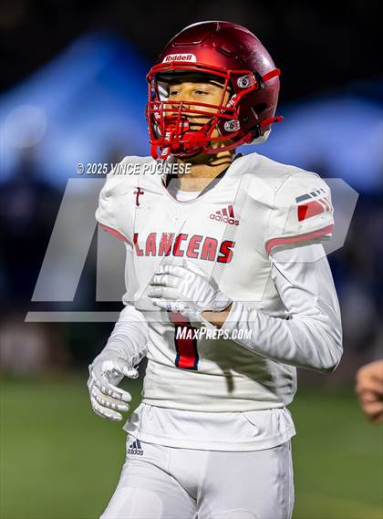 Thumbnail 2 in Kennedy Catholic @ Graham-Kapowsin (WIAA 4A Round 1) photogallery.