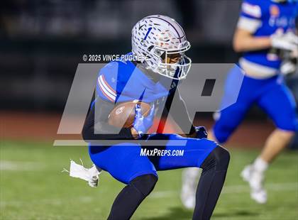 Thumbnail 3 in Kennedy Catholic @ Graham-Kapowsin (WIAA 4A Round 1) photogallery.