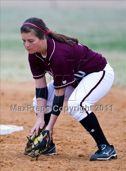 Thumbnail 2 in Tomball vs Round Rock (Bryan-College Station Tournament) photogallery.