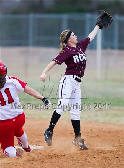 Thumbnail 1 in Tomball vs Round Rock (Bryan-College Station Tournament) photogallery.