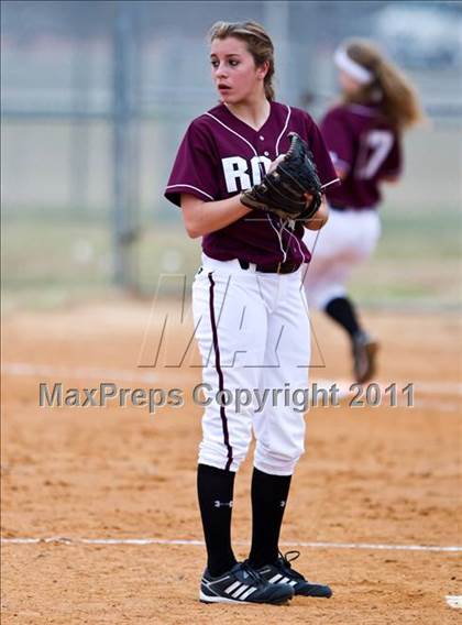 Thumbnail 2 in Tomball vs Round Rock (Bryan-College Station Tournament) photogallery.
