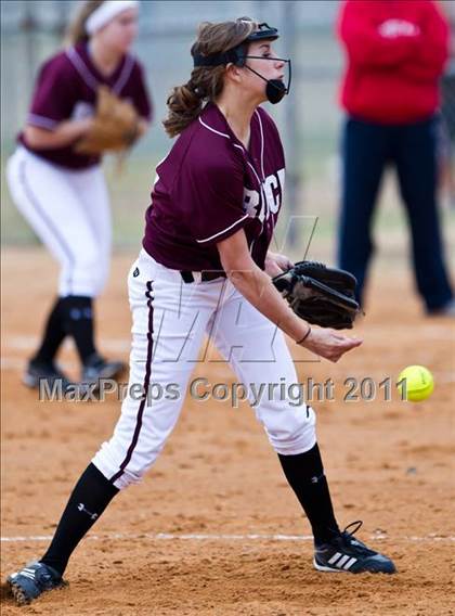Thumbnail 1 in Tomball vs Round Rock (Bryan-College Station Tournament) photogallery.
