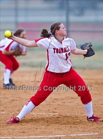 Thumbnail 2 in Tomball vs Round Rock (Bryan-College Station Tournament) photogallery.