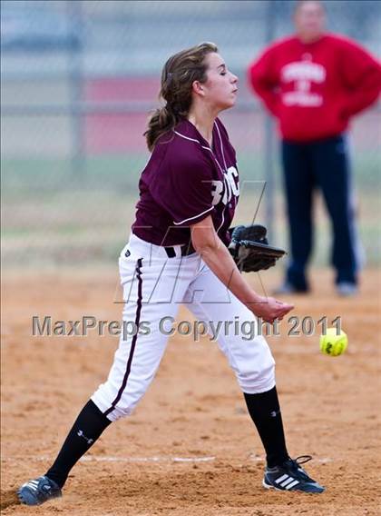 Thumbnail 3 in Tomball vs Round Rock (Bryan-College Station Tournament) photogallery.