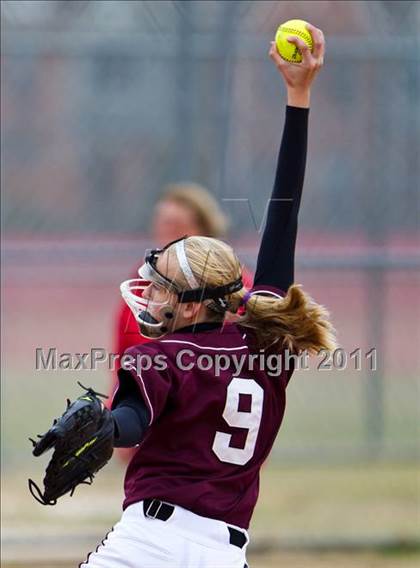 Thumbnail 1 in Tomball vs Round Rock (Bryan-College Station Tournament) photogallery.