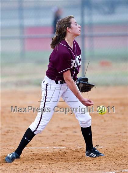 Thumbnail 1 in Tomball vs Round Rock (Bryan-College Station Tournament) photogallery.