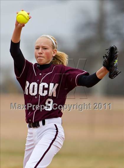 Thumbnail 3 in Tomball vs Round Rock (Bryan-College Station Tournament) photogallery.