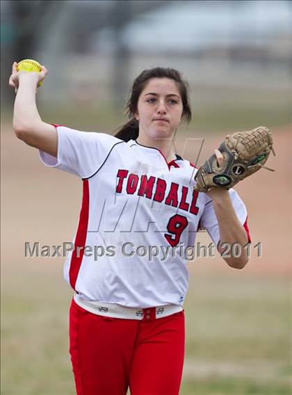 Thumbnail 3 in Tomball vs Round Rock (Bryan-College Station Tournament) photogallery.