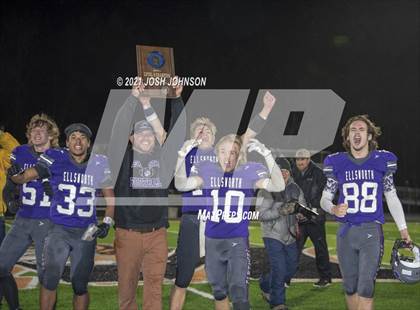 Thumbnail 3 in Ellsworth vs. Freedom (WIAA D4 Level 4 Playoff) photogallery.