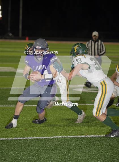 Thumbnail 2 in Ellsworth vs. Freedom (WIAA D4 Level 4 Playoff) photogallery.