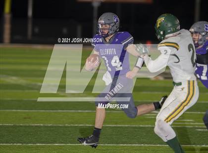 Thumbnail 3 in Ellsworth vs. Freedom (WIAA D4 Level 4 Playoff) photogallery.