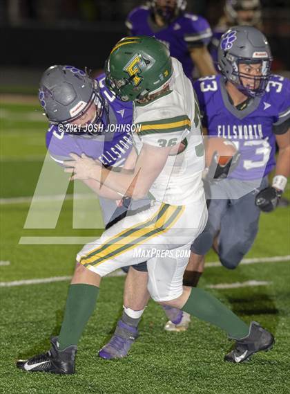 Thumbnail 3 in Ellsworth vs. Freedom (WIAA D4 Level 4 Playoff) photogallery.