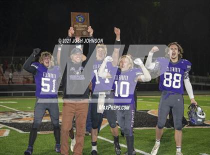 Thumbnail 2 in Ellsworth vs. Freedom (WIAA D4 Level 4 Playoff) photogallery.