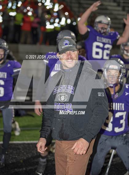 Thumbnail 3 in Ellsworth vs. Freedom (WIAA D4 Level 4 Playoff) photogallery.