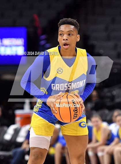 Thumbnail 2 in Grossmont vs. St. Bernard's (CIF State D4 Final) photogallery.