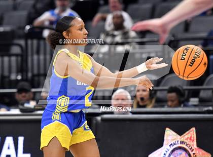 Thumbnail 1 in Grossmont vs. St. Bernard's (CIF State D4 Final) photogallery.