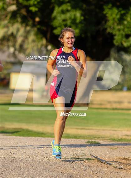 Thumbnail 2 in Weiser Invitational photogallery.