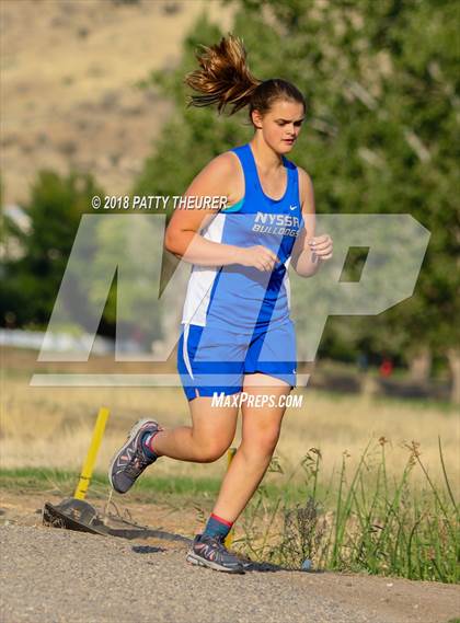 Thumbnail 2 in Weiser Invitational photogallery.