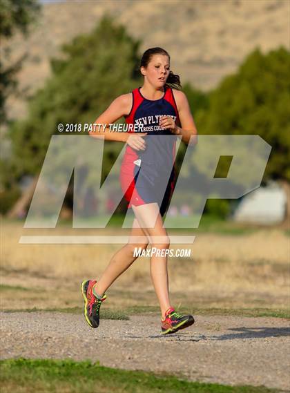 Thumbnail 2 in Weiser Invitational photogallery.