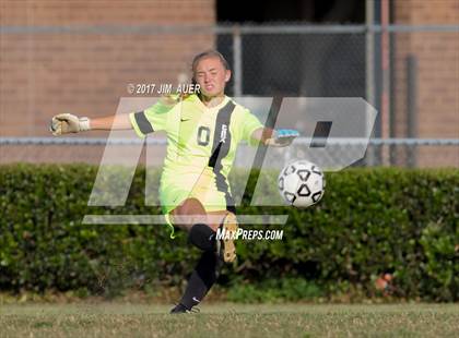 Thumbnail 2 in Cox vs. Kellam (VHSL 6A Semifinal) photogallery.