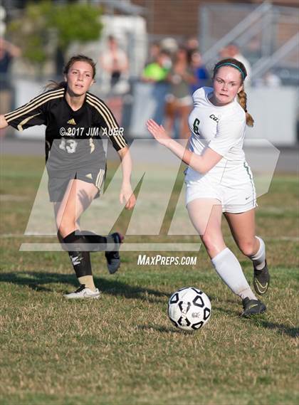 Thumbnail 3 in Cox vs. Kellam (VHSL 6A Semifinal) photogallery.