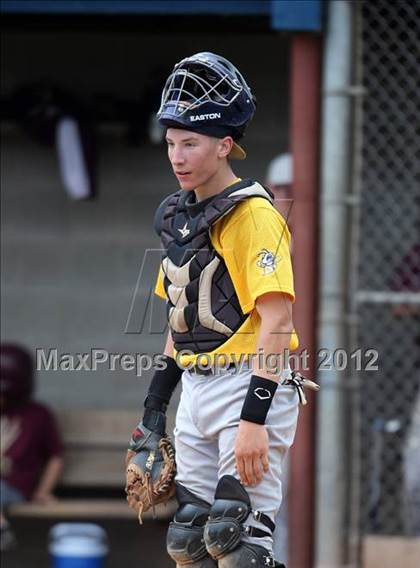 Thumbnail 2 in Oneonta vs. Wayland-Cohocton (NYSPHSAA Class B Semifinal) photogallery.