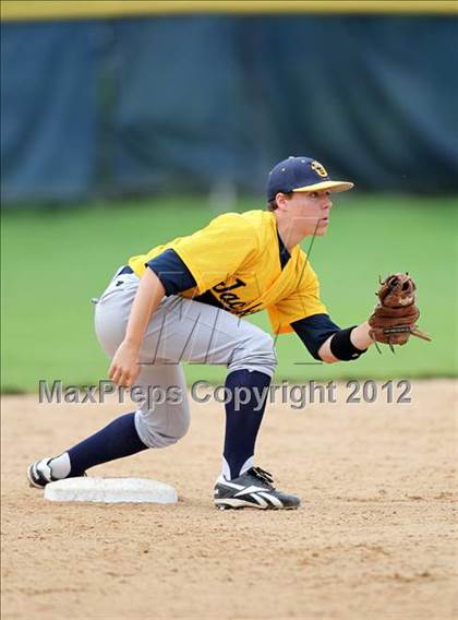 Thumbnail 3 in Oneonta vs. Wayland-Cohocton (NYSPHSAA Class B Semifinal) photogallery.