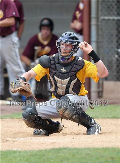 Thumbnail 1 in Oneonta vs. Wayland-Cohocton (NYSPHSAA Class B Semifinal) photogallery.