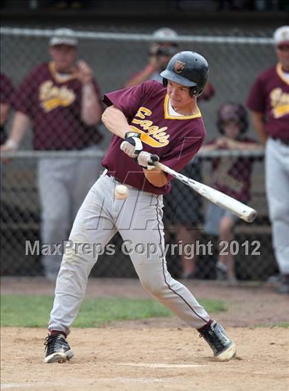 Thumbnail 3 in Oneonta vs. Wayland-Cohocton (NYSPHSAA Class B Semifinal) photogallery.
