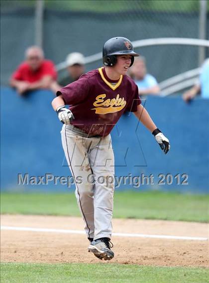Thumbnail 1 in Oneonta vs. Wayland-Cohocton (NYSPHSAA Class B Semifinal) photogallery.
