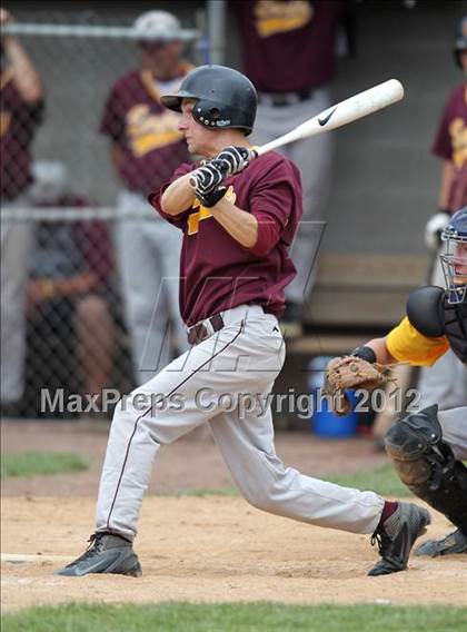 Thumbnail 2 in Oneonta vs. Wayland-Cohocton (NYSPHSAA Class B Semifinal) photogallery.