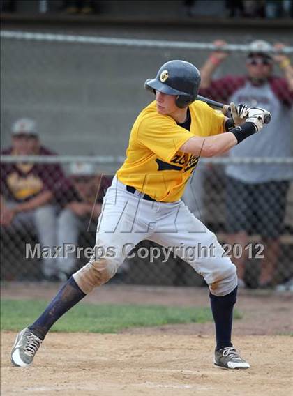 Thumbnail 3 in Oneonta vs. Wayland-Cohocton (NYSPHSAA Class B Semifinal) photogallery.