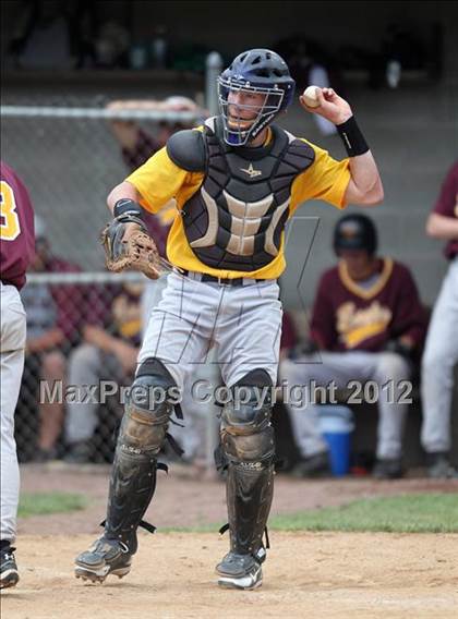 Thumbnail 2 in Oneonta vs. Wayland-Cohocton (NYSPHSAA Class B Semifinal) photogallery.