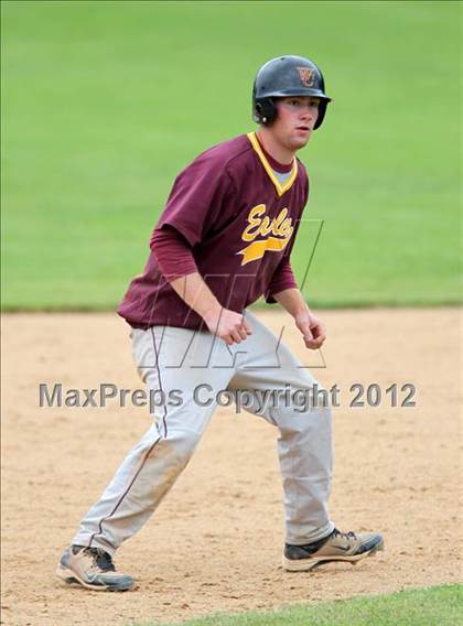 Thumbnail 2 in Oneonta vs. Wayland-Cohocton (NYSPHSAA Class B Semifinal) photogallery.