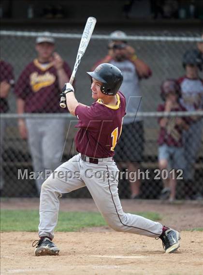 Thumbnail 2 in Oneonta vs. Wayland-Cohocton (NYSPHSAA Class B Semifinal) photogallery.