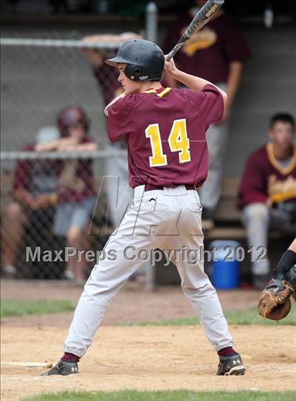 Thumbnail 3 in Oneonta vs. Wayland-Cohocton (NYSPHSAA Class B Semifinal) photogallery.