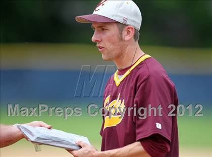 Thumbnail 2 in Oneonta vs. Wayland-Cohocton (NYSPHSAA Class B Semifinal) photogallery.
