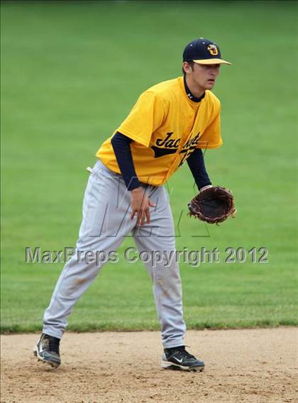 Thumbnail 1 in Oneonta vs. Wayland-Cohocton (NYSPHSAA Class B Semifinal) photogallery.