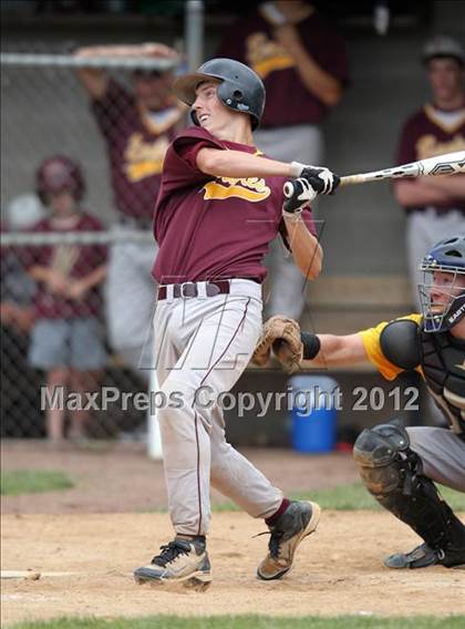 Thumbnail 2 in Oneonta vs. Wayland-Cohocton (NYSPHSAA Class B Semifinal) photogallery.