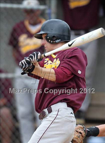 Thumbnail 1 in Oneonta vs. Wayland-Cohocton (NYSPHSAA Class B Semifinal) photogallery.