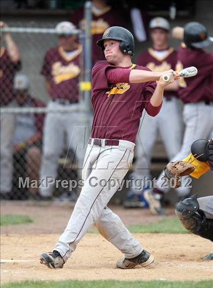 Thumbnail 2 in Oneonta vs. Wayland-Cohocton (NYSPHSAA Class B Semifinal) photogallery.