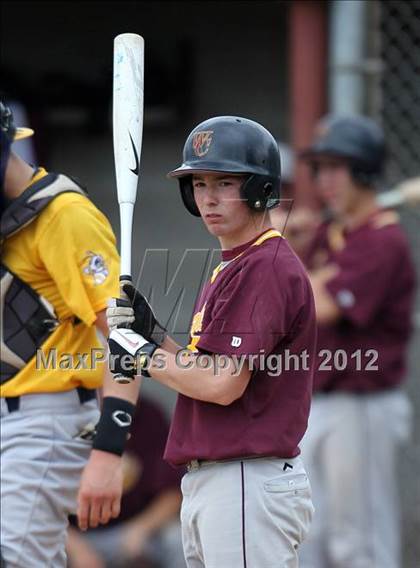 Thumbnail 2 in Oneonta vs. Wayland-Cohocton (NYSPHSAA Class B Semifinal) photogallery.
