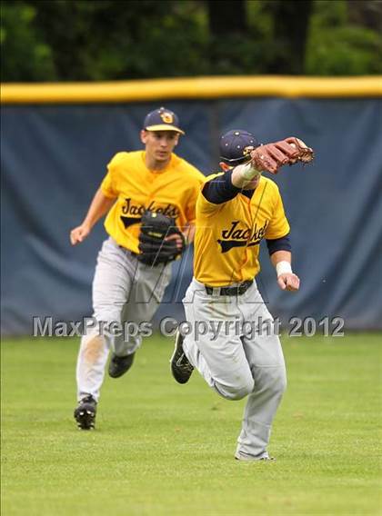 Thumbnail 3 in Oneonta vs. Wayland-Cohocton (NYSPHSAA Class B Semifinal) photogallery.