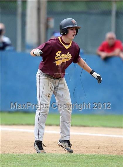 Thumbnail 2 in Oneonta vs. Wayland-Cohocton (NYSPHSAA Class B Semifinal) photogallery.