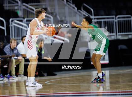 Thumbnail 3 in Millard South vs. Benson photogallery.