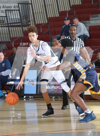 Thumbnail 3 in Los Osos vs. Foothill (Rancho Mirage Holiday Invitational) photogallery.