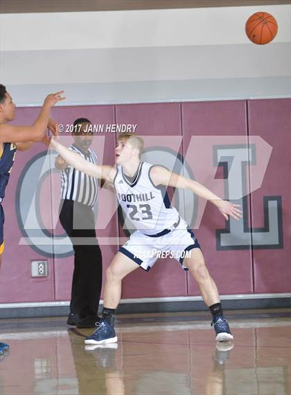 Thumbnail 3 in Los Osos vs. Foothill (Rancho Mirage Holiday Invitational) photogallery.