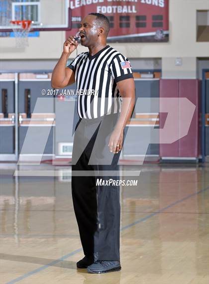 Thumbnail 3 in Los Osos vs. Foothill (Rancho Mirage Holiday Invitational) photogallery.
