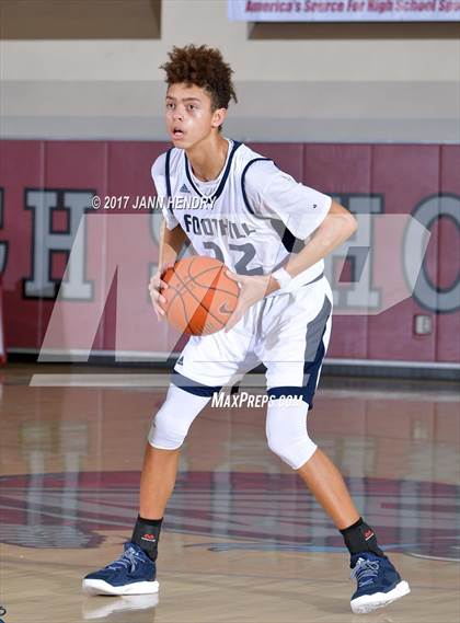 Thumbnail 2 in Los Osos vs. Foothill (Rancho Mirage Holiday Invitational) photogallery.