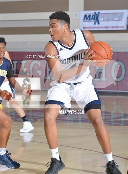 Thumbnail 1 in Los Osos vs. Foothill (Rancho Mirage Holiday Invitational) photogallery.